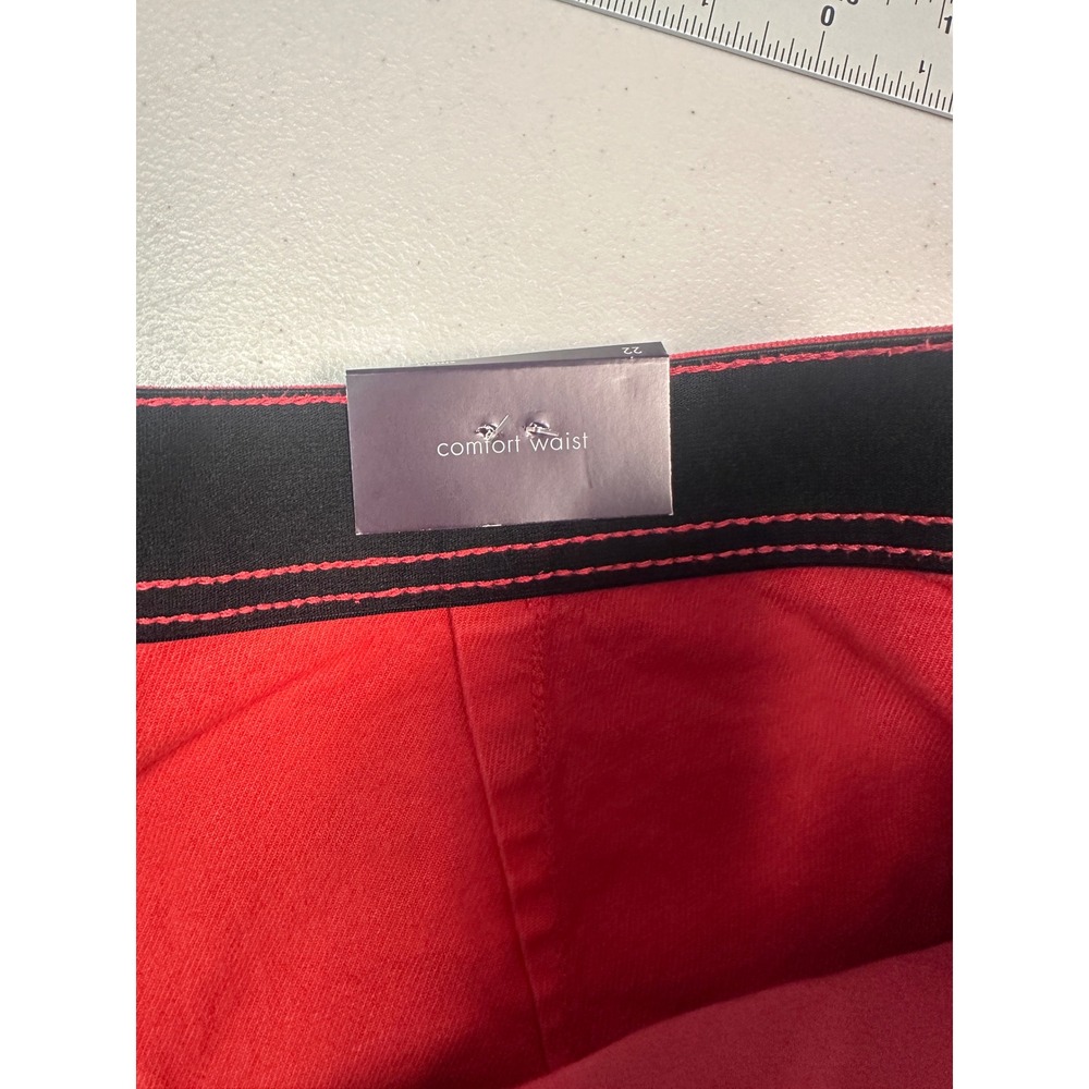 Ava & Viv Womens Red High Rise Smart Shorts Plus Size 22 Comfort Waist NWT - Picture 4 of 6